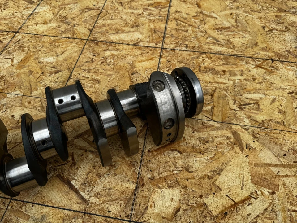 ENGINE CRANKSHAFT CRANK SEE PICTURES S63 BMW M5 M6 F10 F12 (2012-2019) OEM - Image 4 of 4