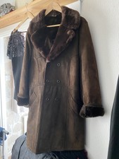 Rich Dark Brown Thick Collar Real Sheepskin Ladies Unisex Sheepskin Coat. Uk 18