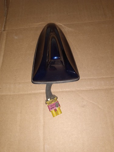2013 Hyundai Sonata GLS Roof Antenna - Shark Fin *Blue / Y4* - Picture 4 of 6
