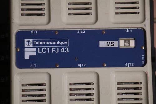 LC1FJ43 Telemecanique AC Magnetic Contactor 110V Coil TeSys F, type LC1F 3P 600V - Picture 3 of 6