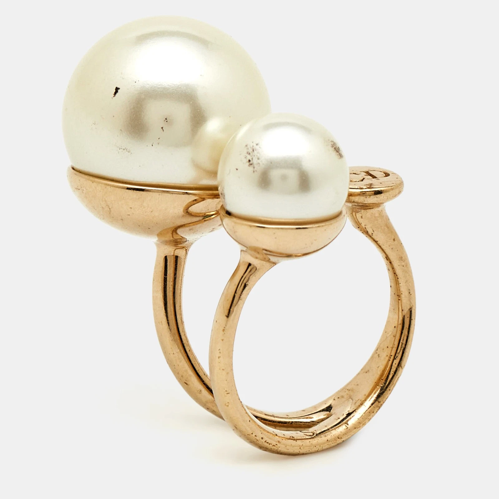 Bague Dior Ultradior fausse perle ton or taille 49
