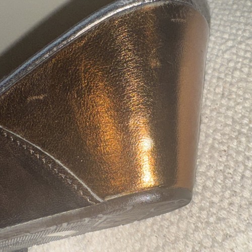 DONALD PLINER women's Italian leather metallic flower wedges size 7.5 - Picture 11 of 15