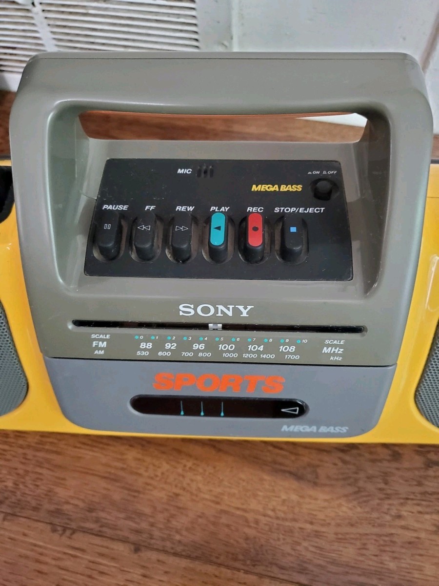 SONY スポーツラジカセ MEGA BASS Sony Mega Bass AM / FM Radio CD Player Under Cabinet Kitchen