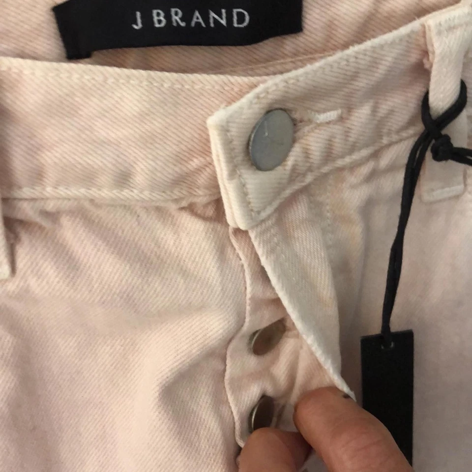 Pantalones cortos de mezclilla rosa suave marca J tiro alto desgastado corte botón delantero talla 24 Foto 3 de 4