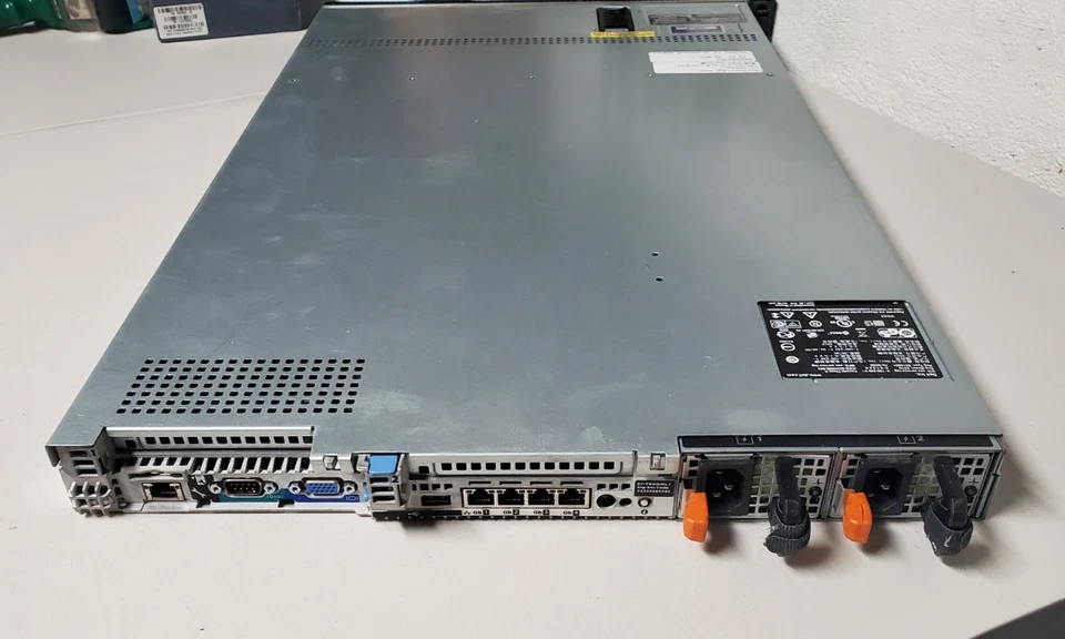 Dell Poweredge R610 CTO Rackmountable Chasis 4 GB DD3 RAM NO HDD Powers On - Image 3 of 4