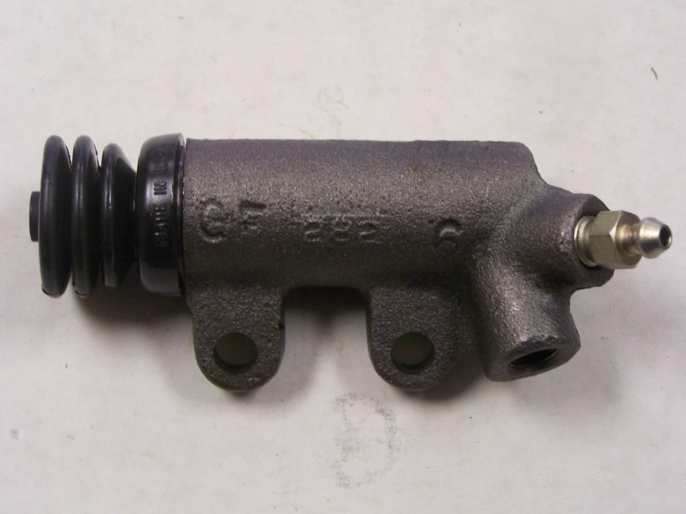 Bendix 12135 Clutch Slave Cylinder fits Toyota Camry Celica Corolla Supra - Изображение 2 из 3