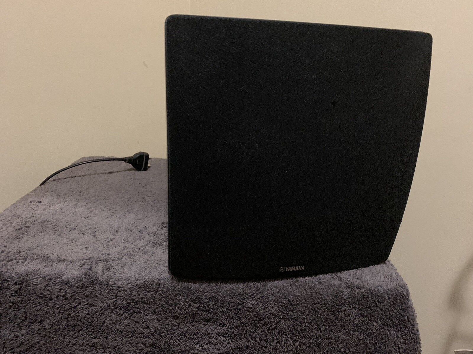 yamaha yst sw320 subwoofer