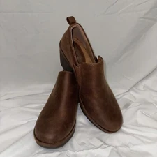 EURO SOFT by SOFFT Brown Clogs Slip On Size 11 Women’s