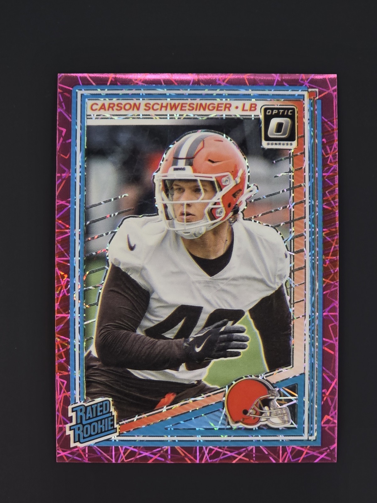 2025 Panini Donruss Optic Rated Rookie Carson Schwesinger #217 Pink Velocity /99