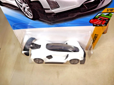 2025 Hot Wheels #192 Peak Pursuit 1/10 CZINGER 21C White w/Chrome