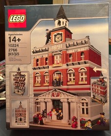 Lego Advanced Model 10224 Town Hall 2012 Retired 100% Complete Ex. Condition