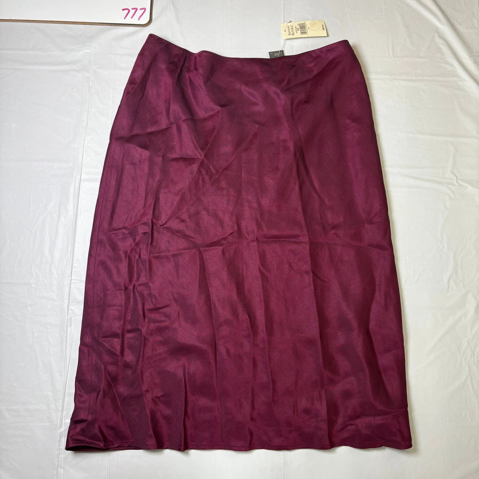 Banana Republic Womens Midi Skirt Plum Burgundy Lined Size 8 NWT (Satin Look)
Opens in a new window