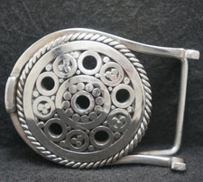 XB21141 NOS  1970s MACHINE SHOP  GROUP OF CIRCLES IN HORSESHOE  BELT BUCKLE