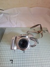 Fujifilm finpix 2800z digital camera