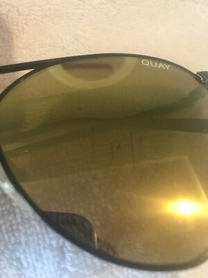 Quay Mirrored Gold Sunglasses With Scratches | eBay display picture 3