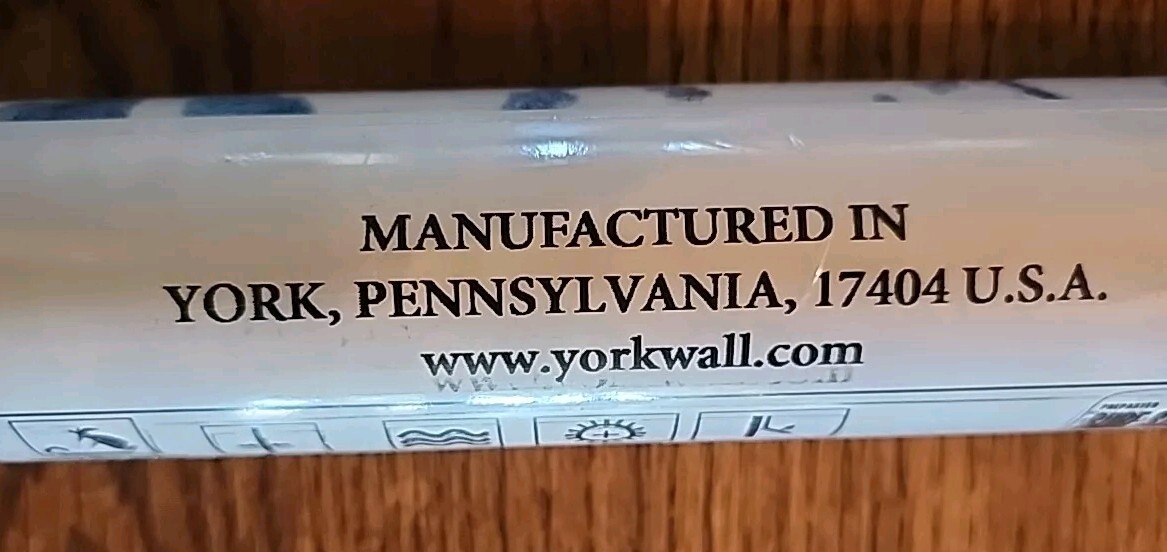 York Wallcoverings NN7300 BATIK DAMASK Wallpaper, Blue & White. One Double Roll