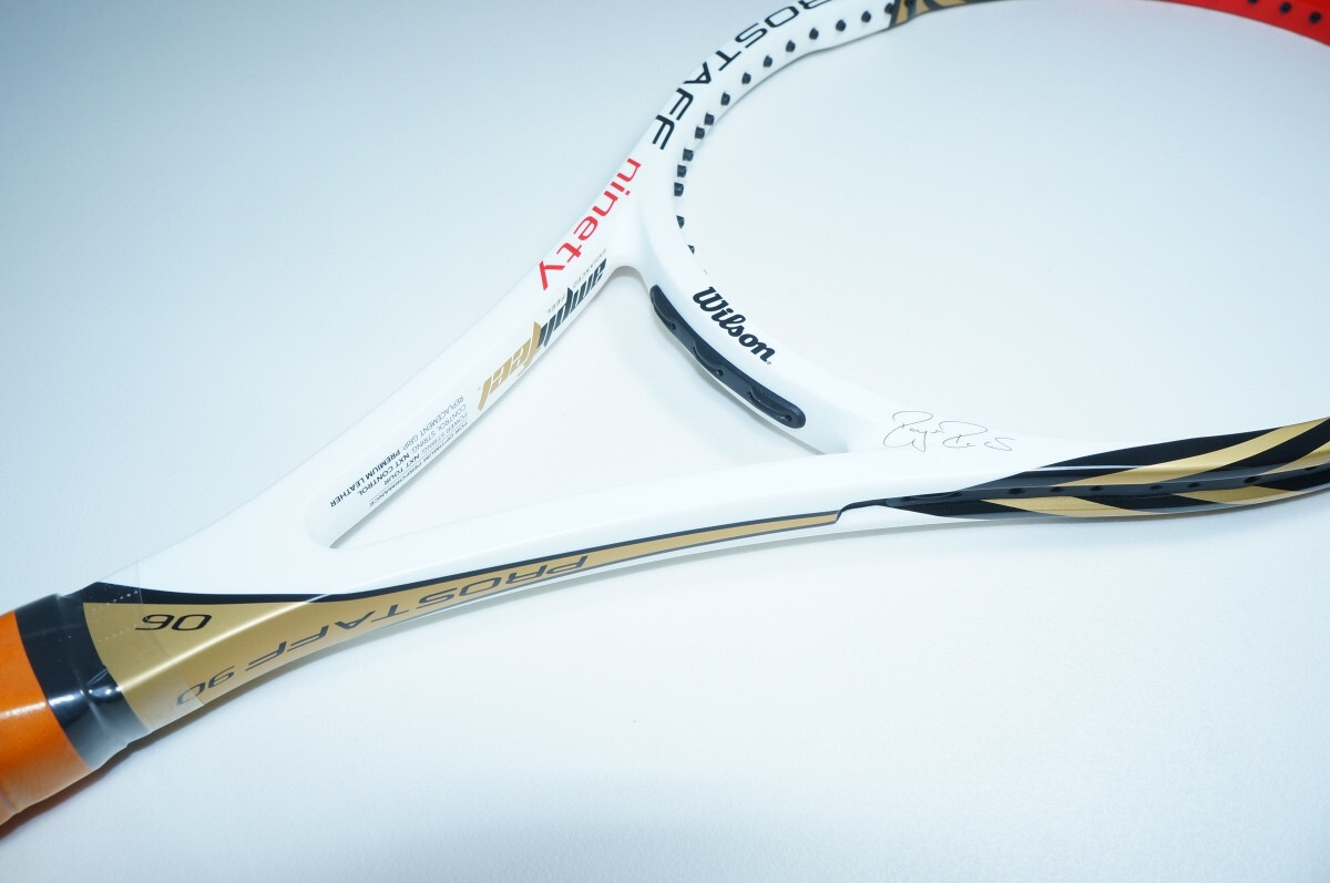 WILSON BLX2 SIX ONE TOUR PROSTAFF 90 ROGER FEDERER 6.1 339g WILSON BLX2 SIX ONE TOUR PROSTAFF 90 ROGER FEDERER 6.1 339g