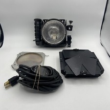 Lowel Omni-Light 500 Watt Focus Flood Light 4187531 120-240VAC 12-30VDC Works