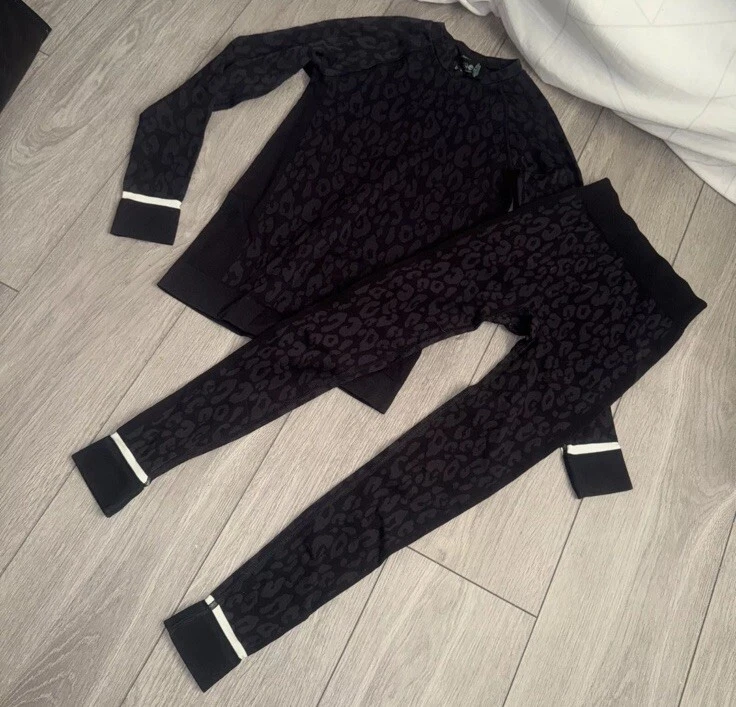ladies size Xs sweaty betty ski thermals base layer set top and leggings vgc