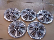 Wheel Covers 1966 Ford Mustang Hubcaps 14 Group Of 5 Hub Caps Used