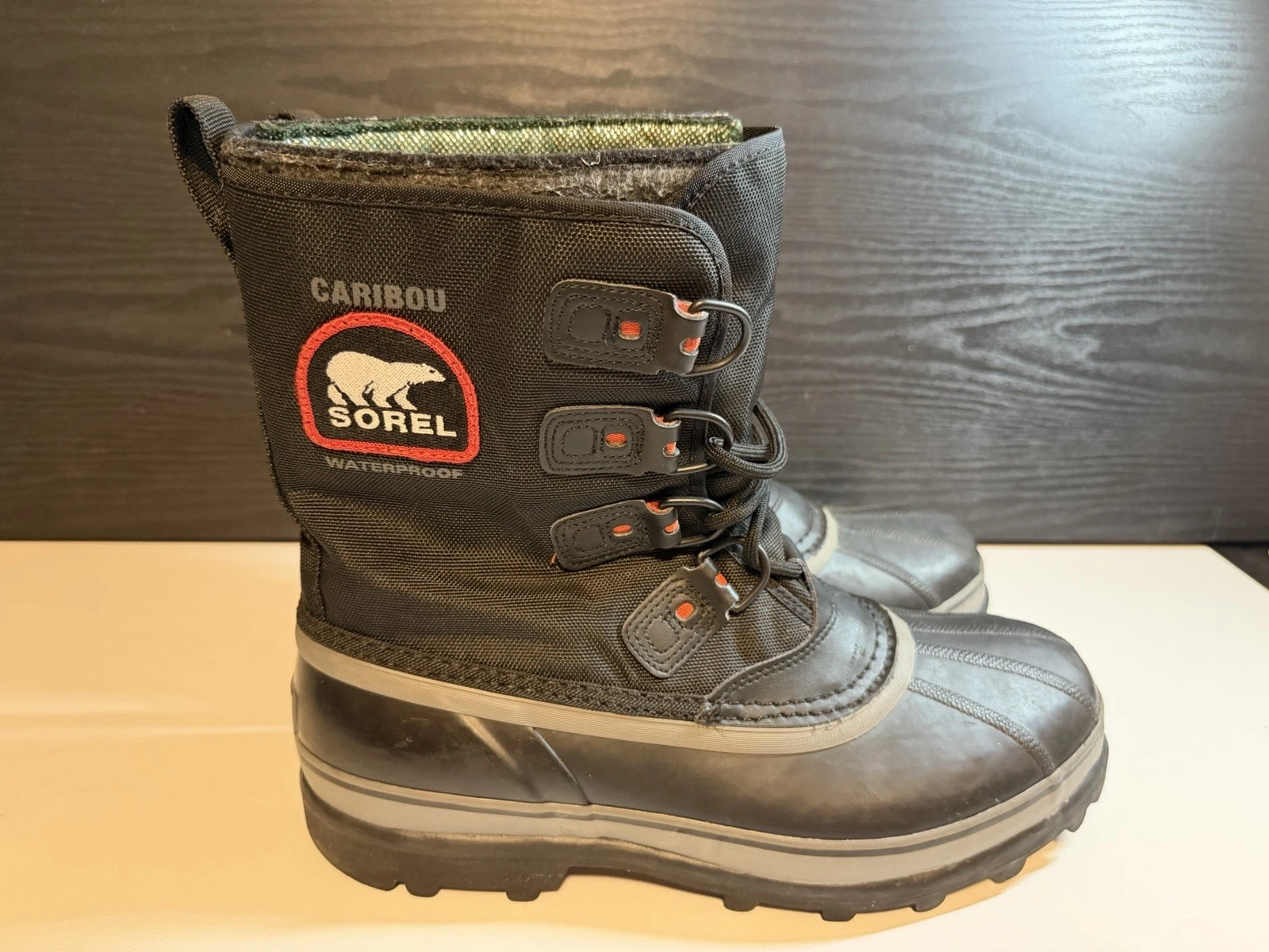 Sorel Caribou XT Men's Winter Snow Boots Sz 11 Black Grey Gorpcore