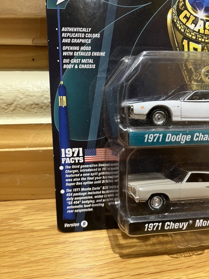 1/64 JOHNNY LIGHTNING CLASS OF 1971 DODGE CHARGER & CHEVROLET MONTE CARLO CREAM - Image 2 of 4