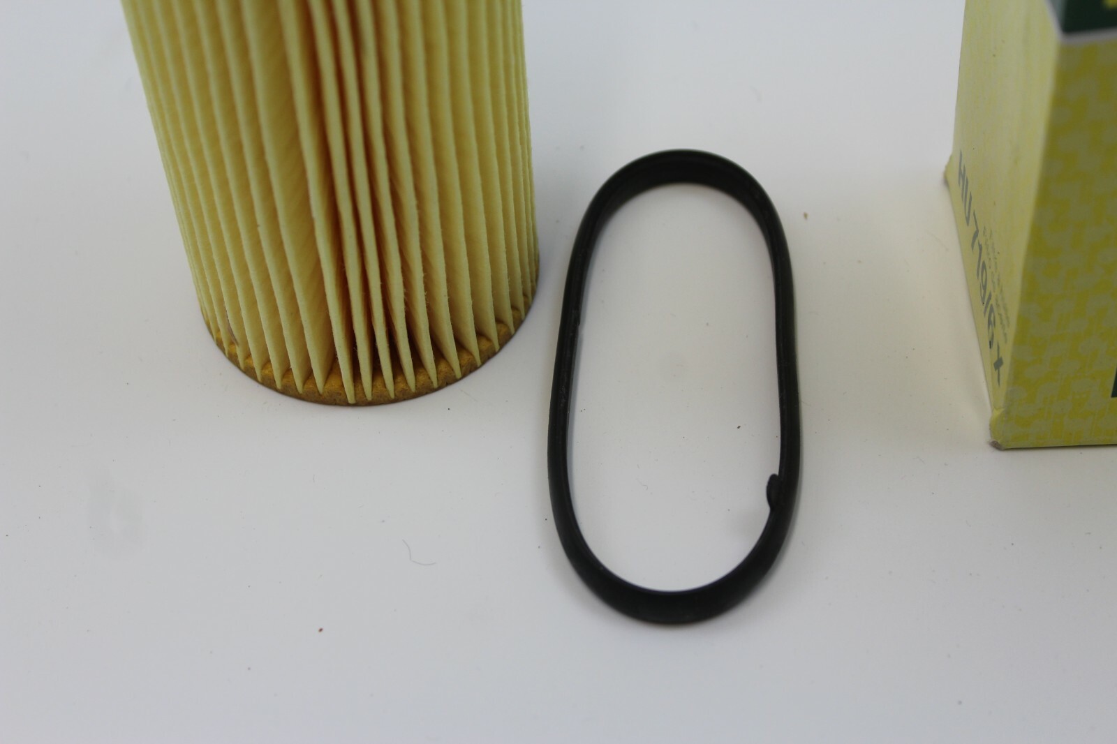 Mann Oil Filter HU 719/6 x NEW