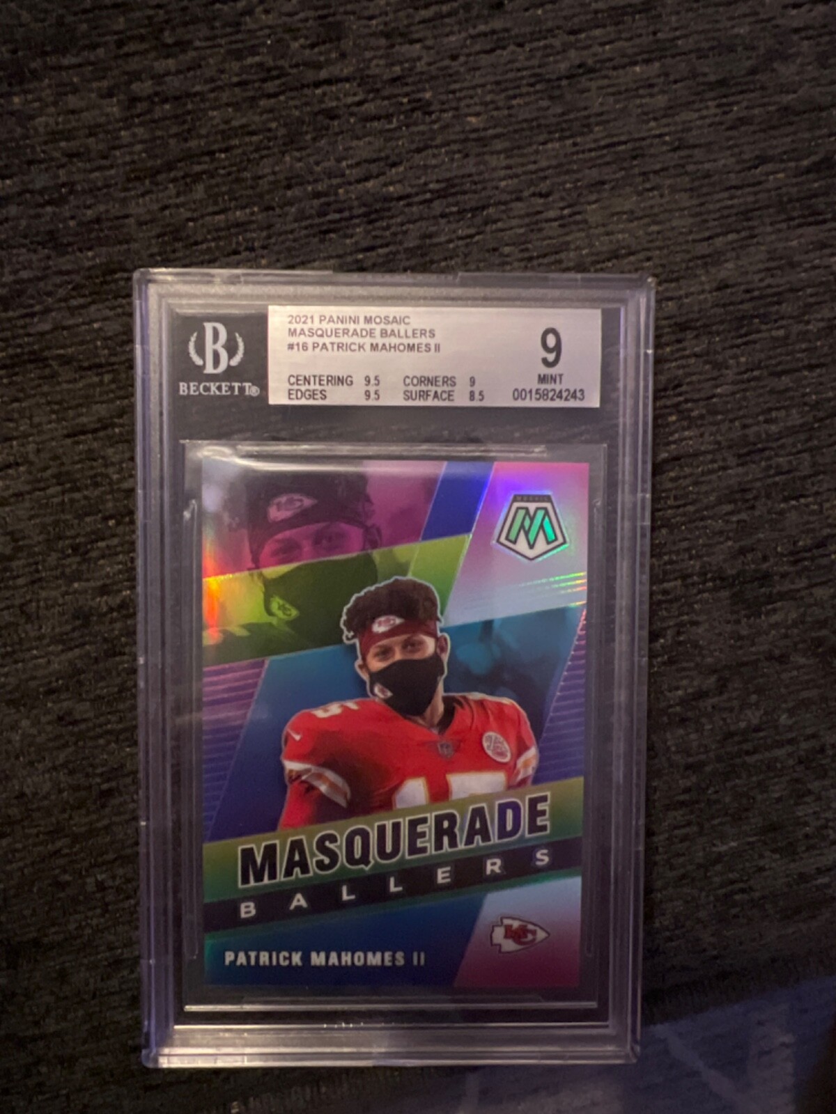 2021 PANINI MOSAIC FOOTBALL PATRICK MAHOMES SSSP  "MASQUERADE BALLERS"  MINT 9