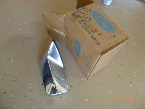 E5DZ-17682-B NOS Ford RH Outer Rear View Mirror 1985 1986 Fairmont Zephyr