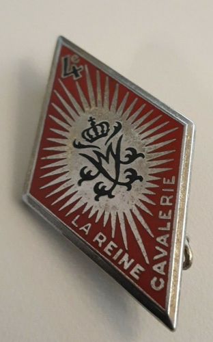 Insigne émail 4e Régiment De Cuirassiers - Jeanne D'Arc, Cavalerie, Original (TBE)
