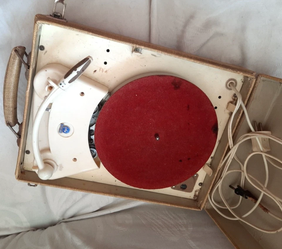 Ancien Radiola Tourne-disques platines valise moteur OK pour pièces / réparation - Photo 2/3