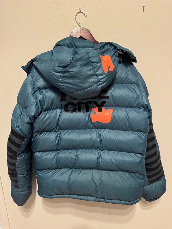 Burton x Free City Dry Ride Down Puffer Jacket Blue Men's M Super Rare - Image 3 of 4