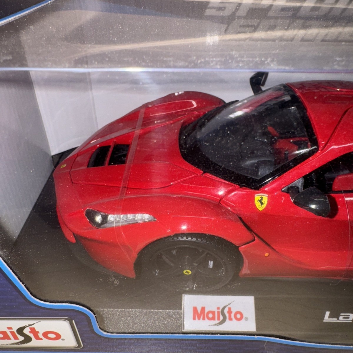 マイスト　Maisto Ferrari LaFerrari ミニカー 1/18 Maisto 1 : 18 laferrari red ferrari special edition by
