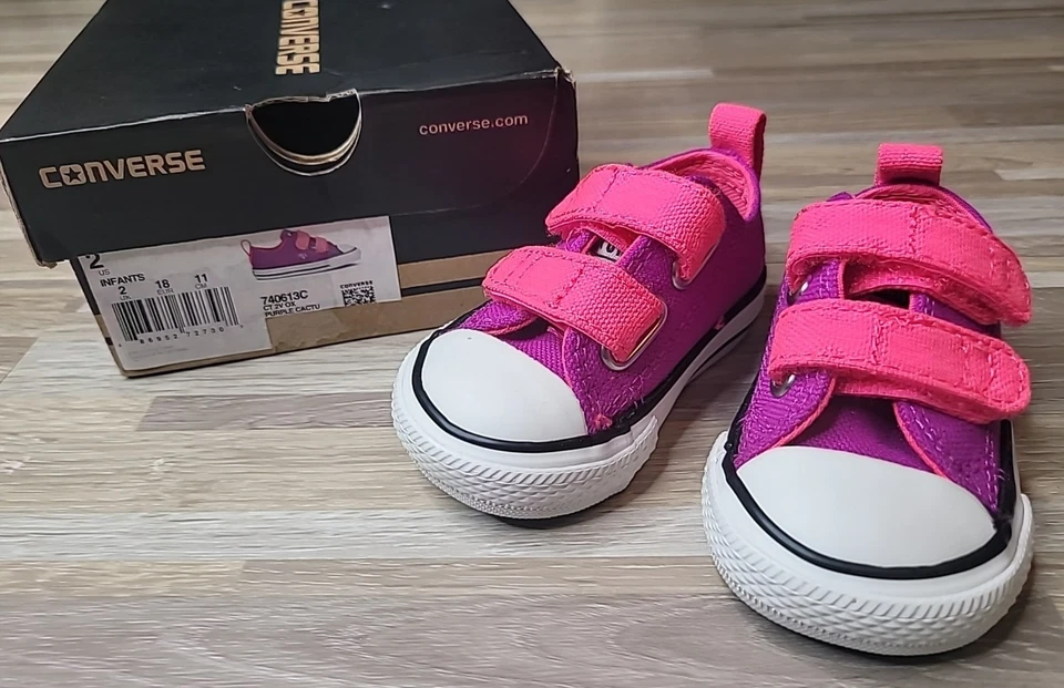 Zapatos de bebé Converse Chuck Taylor púrpura cactú y rosa talla 2 con caja NUEVO Foto 2 de 4
