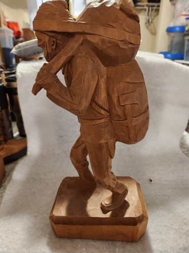 VINTAGE QUEBEC WOOD CARVING SCULPTURE SIGNED BY A. PELTIER Hunter - Picture 4 of 6