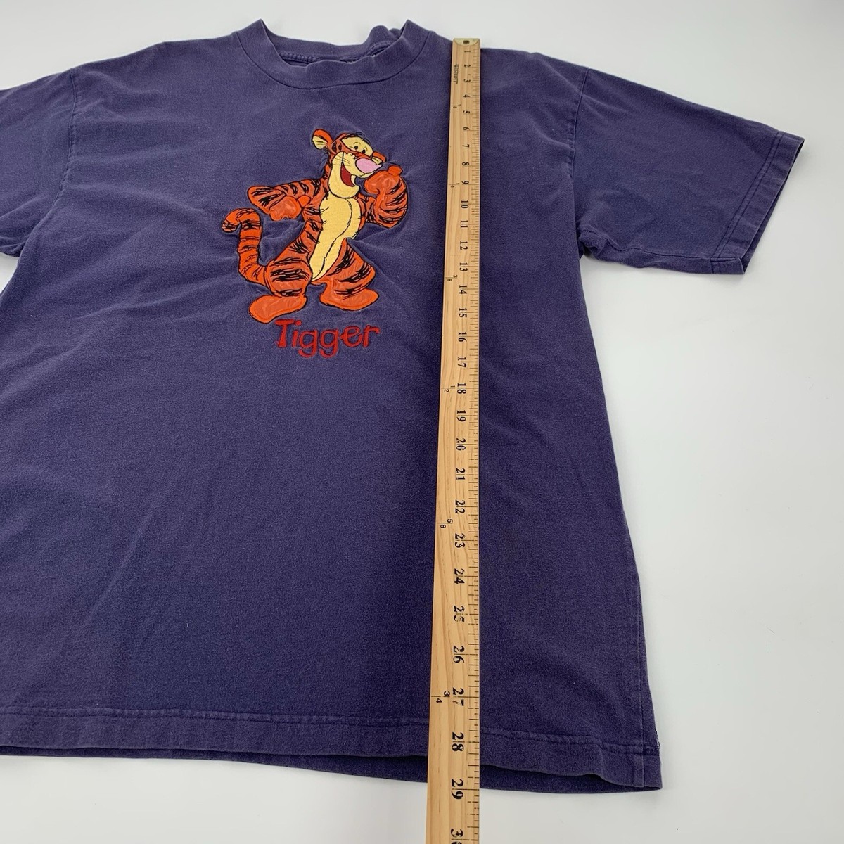 Vintage 1990s Disney Tigger Embroidered T-Shirt Large Adult Royal