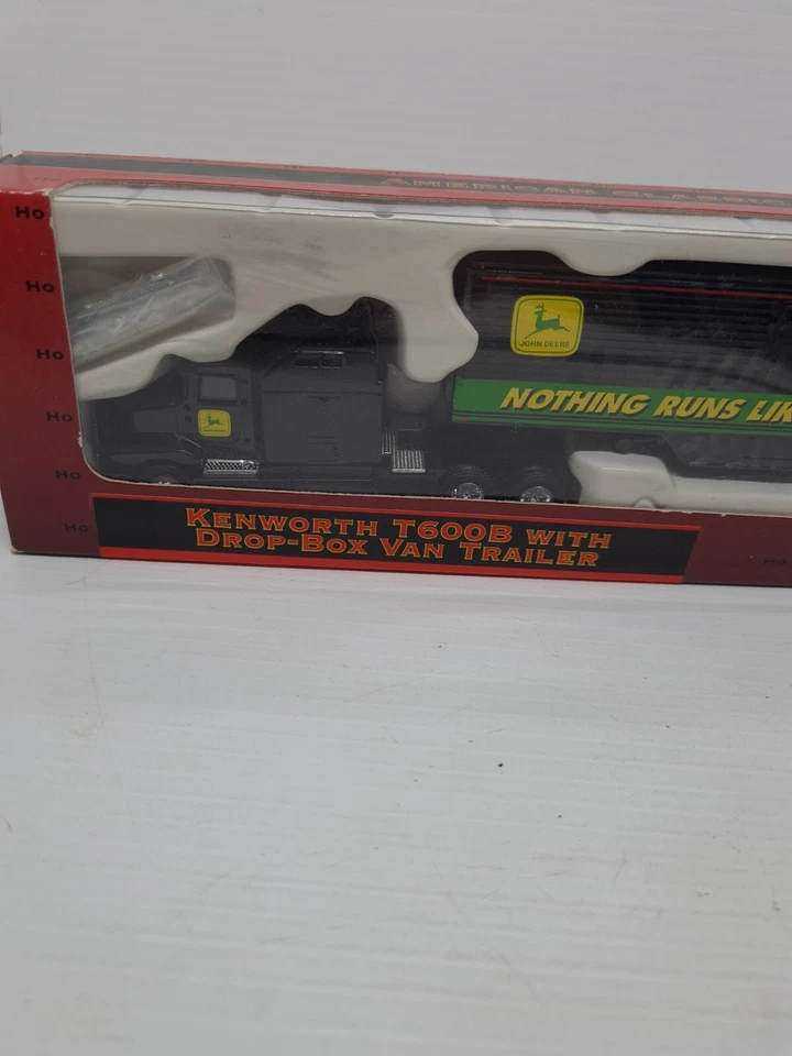 ERTL #5457 Kenworth T600B 1997 Semi truck & trailer "John Deere"  SCALE 1/87 NEW - Image 2 of 4