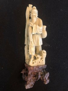 Hand Carved Chinese Fisherman in Soapstone - China - Late 19th century