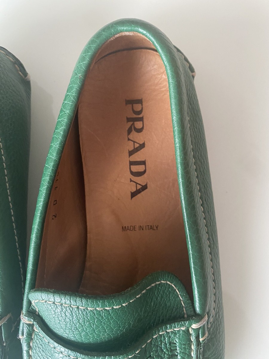 PRADA オリーブグリーン ローファー　361/2 PRADA オリーブグリーン ローファー 361/2 PRADA オリーブグリーン