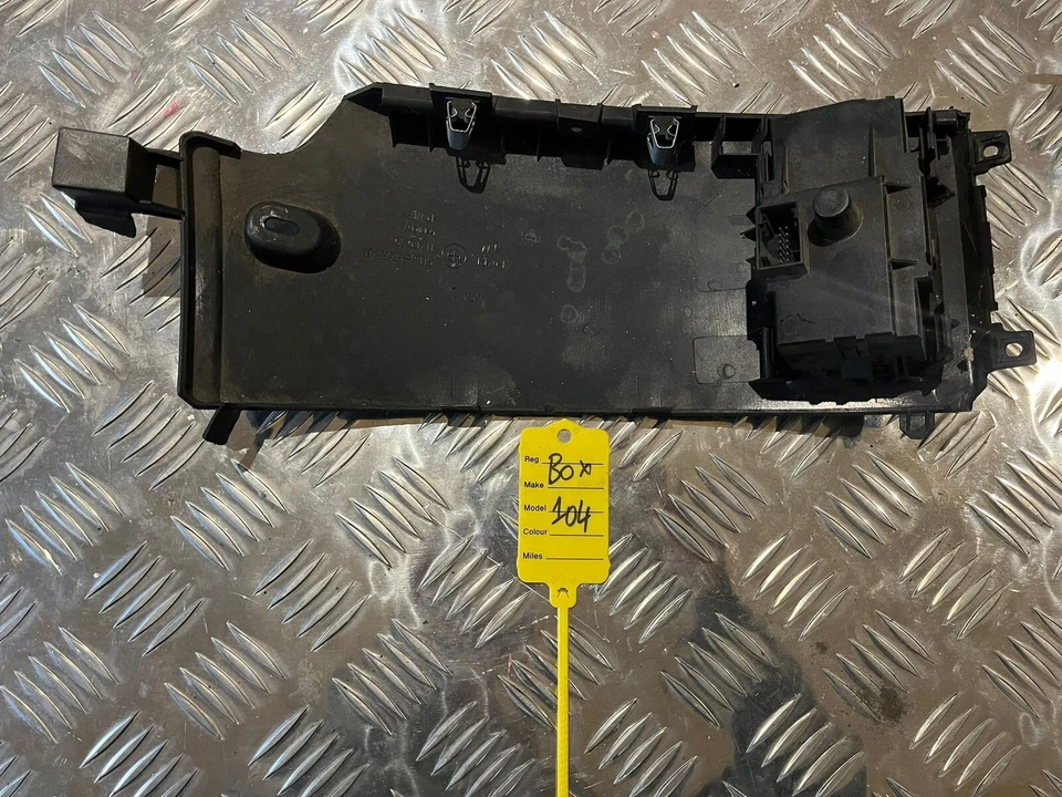 Tapicería deportiva BMW Serie 1 M con interruptor de faro con panel 51166969555 6032794 Foto 3 de 4