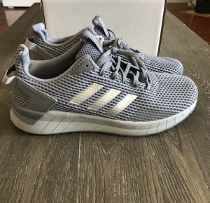 adidas questar ride gris
