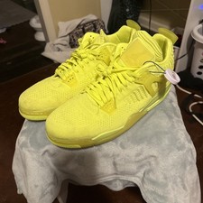 Size 12 - Air Jordan 4 Retro Flyknit Volt siz...