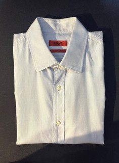 HUGO BOSS Hemd langarm hellblau dezent gestreift Gr. L (52)