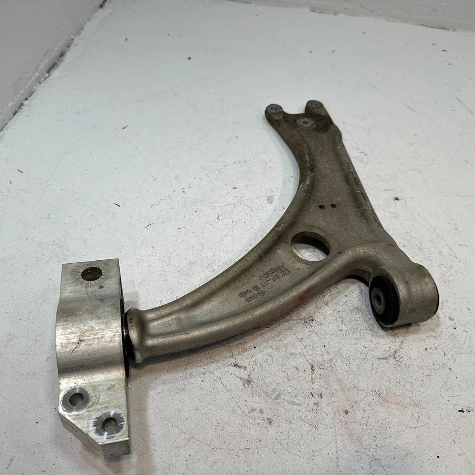 AUDI Q3 QUATTRO 2015-2018 BRAZO DE CONTROL INFERIOR LADO DEL PASAJERO DELANTERO DERECHO OEM Foto 2 de 4