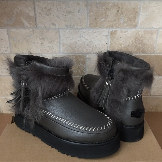 gold dress shoes for women