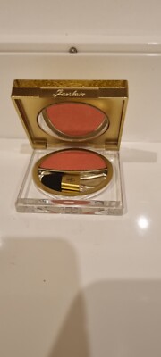 Lidschatten Guerlain Divinora Korallenfeuer Nr. 45 echt selten zu finden. 