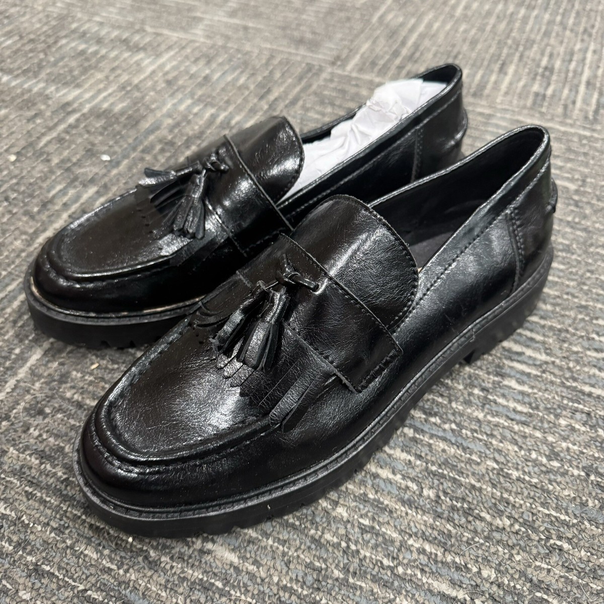 【Steve Madden】エナメルレザー☆MINKA☆タッセル・ローファー Steve Madden Women's Minka Loafer Shows Black Size 8.5 - LN