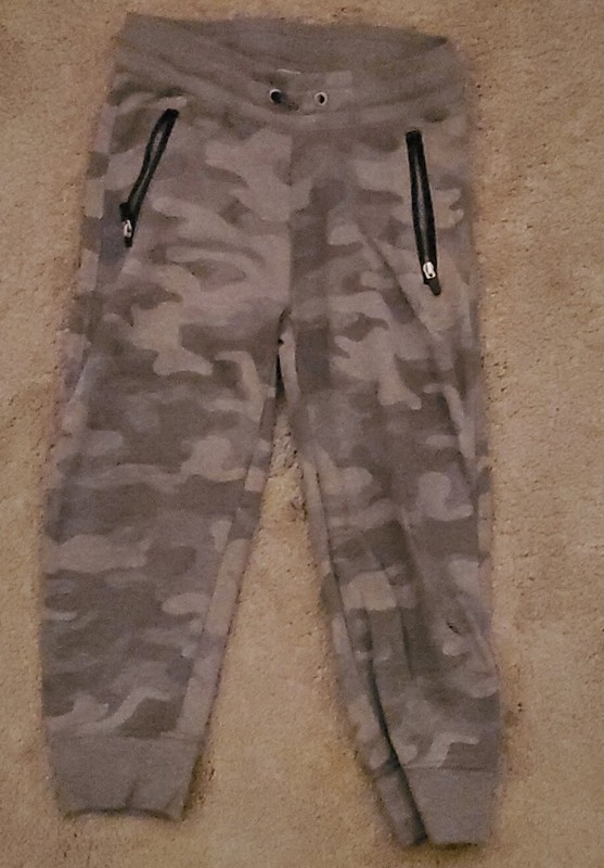 Old Navy Toddler Size 5 Unisex Pocket Jogger Sweatpants Gray Camo XS Stretch