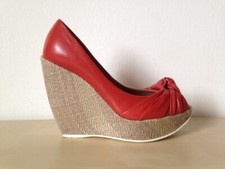 Scarpe spuntate rosse  Vicini Tapeet Decolletè  Peep toe Pin Up wedge platform
