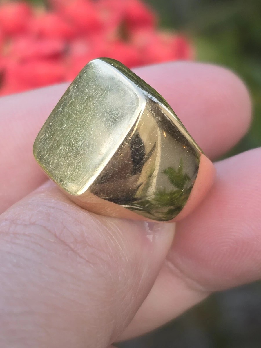 TIFFANY & CO. Vintage 1960s 14k Yellow Gold Signet Ring w
